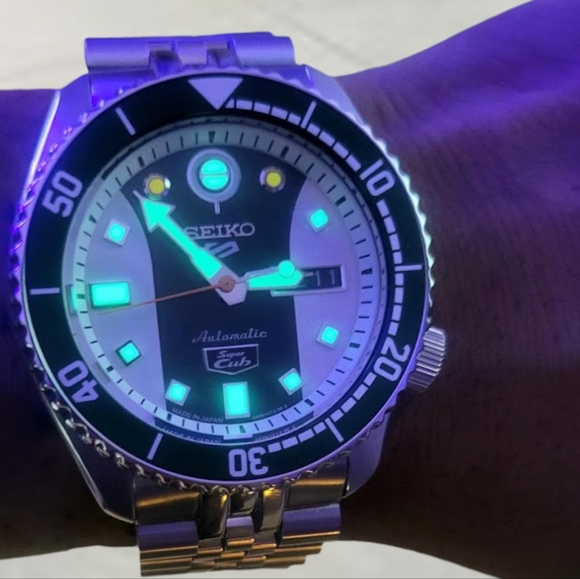 Seiko 5 Sports X Honda Super Cub Automatic Limited Edition - Picture 11 of 14